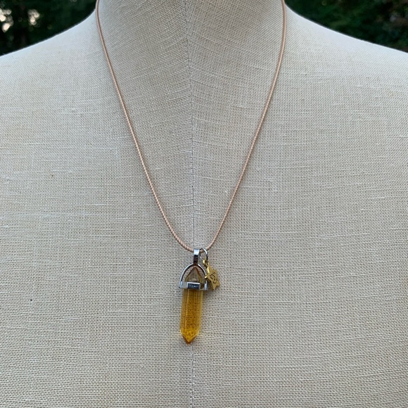 Handmade Resin Crystal Honey Star Amulet Necklace - Picture 5 of 9